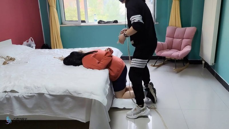js原创视觉工作室官网定制新作品之雪莹 后手观音超紧驷马梱梆体验！本影视可在线看！