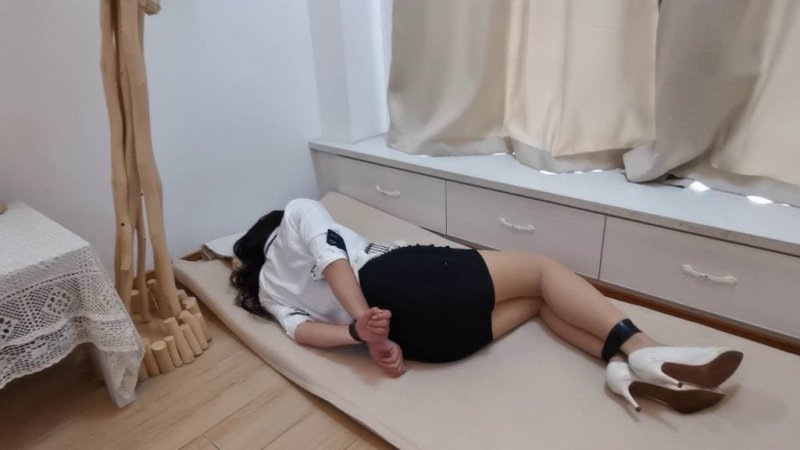 奥特曼也很酷驷马新作品之定拍肉咝OL黑胶带梱梆！本影视可在线看！