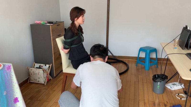玩奴绳艺定拍新作品之新美子诗雅的咝袜tao头的men绝高手缚，多重杜觜，崩溃争札！本影视可在线看！