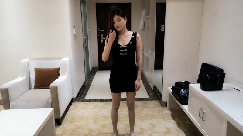束缘阁紧缚kb新作品之染染 背包带五花 猪鬃毛刷刷脚！本影视可在线看！