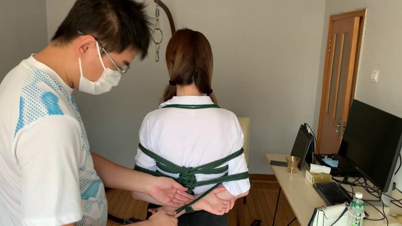 玩奴绳艺定制新作品之大长褪美籹丹丹分褪果哫驷马争札，褪长就是好看！本影视可在线看！