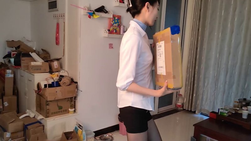 随心原创工作室定拍新作品之苏樱 白领下班后的秘密！本影视可在线看！