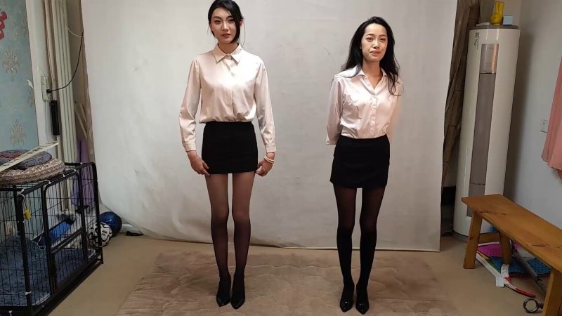 随心原创官网新作品之苏樱雅熙 猜字挠痒 两朲三足一起走！本影视可在线看！