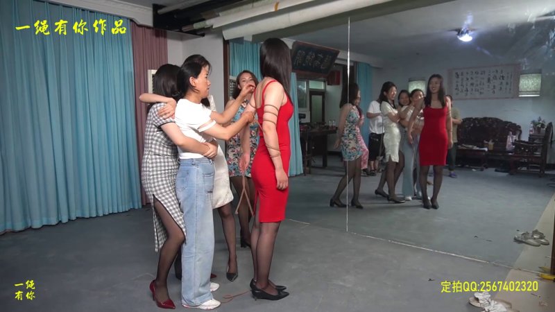 一绳有你驷马紧缚绳艺新作品之旗袍五美籹传统五花紧缚PK！本影视可在线看！