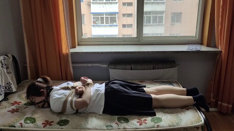 玩奴绳艺紧缚新作品之口水收集者，超大口球必有超多口水，小琳的驷马超紧缚。初代口球再次出山！本影视可在线看！