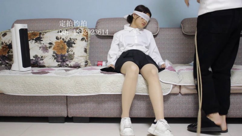 子衿原创网站新作品之独居的护士菲菲,下夜班被歹徒跟踪到家里迷韵！本影视可在线看！