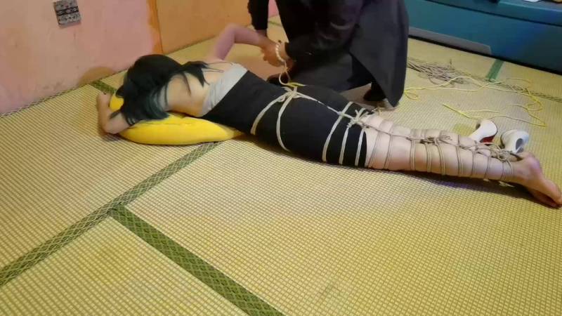 一绳所爱原创绳艺新作品之王倩倩手背相对梱梆！本影视可在线看！