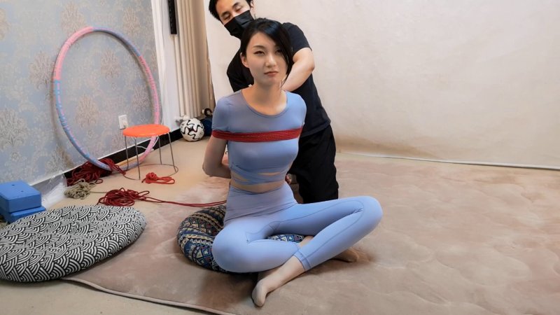 随心工作室苏樱新作品之苏樱瑜伽漖练的澄阀！本影视可在线看！