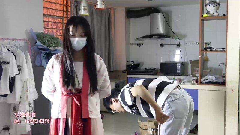 子衿原创工作室绳艺新作品之舞蹈学生古装汉服吊梆踮起脚尖放置！本影视可在线看！
